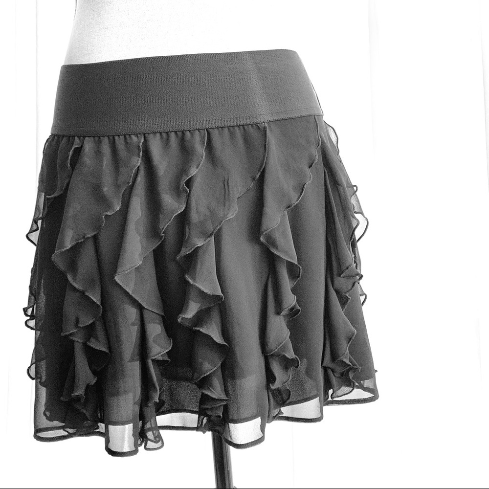 SOLD Express Black Ruffle Elastic Waist Skirt Dance - Picture 5 of 6